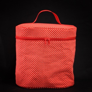 Piros alapon fehér pöttyös kozmetikai táska, Táska & Tok, Neszesszer, Varrás, Meska