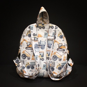 Teknős hátizsák munkagépes mintával - táska & tok - hátizsák - kishátizsák - Meska.hu