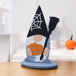 Halloween manó, talpas dekoráció - otthon & életmód - dekoráció - halloween - halloweeni dekoráció - Meska.hu