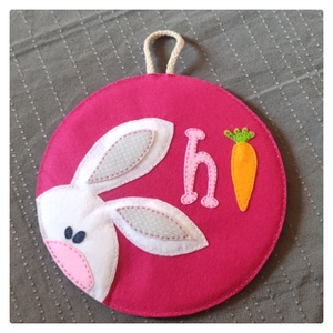 Húsvéti nyuszi ajtódísz - rózsaszín , Otthon & Életmód, Dekoráció, Ajtó- és ablak dekoráció, Ajtótábla, Varrás, MESKA