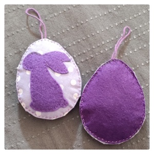 Húsvéti nyuszi tojásfadísz - pöttyös  - otthon & életmód - dekoráció - fali és függő dekoráció - függődísz - Meska.hu