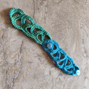 Türkiz-zöld horgolt karkötő, Ékszer, Karkötő, Széles karkötő, Horgolás, MESKA