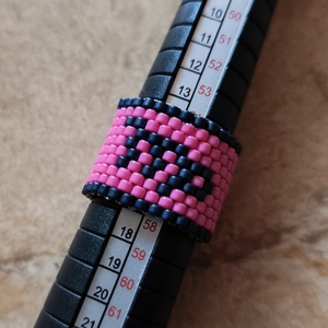 Horoszkópos peyote gyűrű - szűz (115), Ékszer, Gyűrű, Gyöngyös gyűrű, Gyöngyfűzés, gyöngyhímzés, MESKA