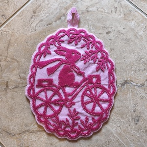 Húsvéti nyuszi filigrán ajtódísz - rózsaszín  - otthon & életmód - dekoráció - ajtó- és ablak dekoráció - ajtótábla - Meska.hu