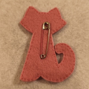 Cica kitűző (56) - ékszer - kitűző és bross - Meska.hu