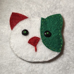 Trikolor cica kitűző (64), Ékszer, Kitűző és Bross, Varrás, MESKA