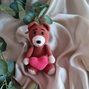 Macis amigurumi horgoló készlet - Meska.hu
