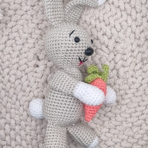 Horgoló készlet - amigurumi, szürke nyuszis  - diy (csináld magad) - szabásminta, útmutató - horgolási minta - Meska.hu