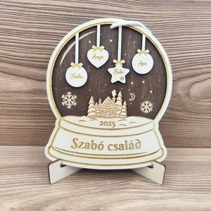 Családi Karácsonyfadísz, Ajtódísz, Asztali dísz  Hógömb - karácsony - karácsonyi lakásdekoráció - karácsonyfadíszek - Meska.hu