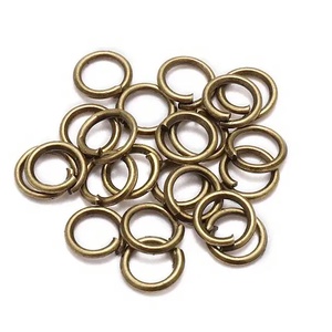 Fém karika 5 mm - antik bronz , Kellékek & szerszámok, Gyöngyfűzés kellékek, Egyéb alkatrész, Ékszerkészítés, MESKA
