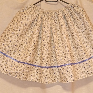 Néptáncos szoknya próbaszoknya kislánynak - Meska.hu