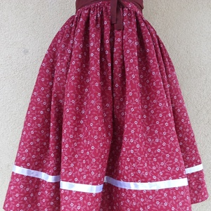 Néptáncos, népi szoknya - Meska.hu