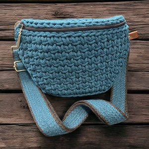 Permetkék - Övtáska , Táska & Tok, Kézitáska & válltáska, Vállon átvethető táska, Horgolás, MESKA