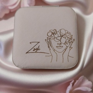 Személyre szabott ékszertartó doboz, Ékszer, Ékszertartó, Ékszerdoboz, Gravírozás, pirográfia, MESKA