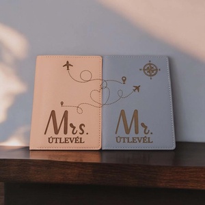 Páros gravírozott útlevéltartó, Táska & Tok, Pénztárca & Más tok, Kártyatartó & Irattartó, Gravírozás, pirográfia, MESKA