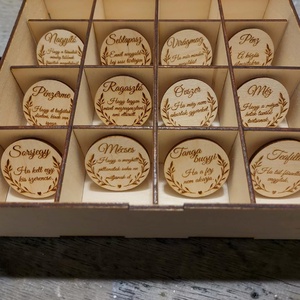 A házasság nélkülözhetetlen kellékei box - esküvő - lánybúcsú - Meska.hu