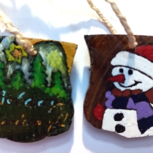 Festett fa karácsonyfadíszek 3. (6 db)  - karácsony - karácsonyi lakásdekoráció - karácsonyfadíszek - Meska.hu Festett fa karácsonyfadíszek 3. (6 db)  - karácsony - karácsonyi lakásdekoráció - karácsonyfadíszek - Meska.hu