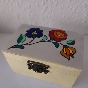 Fehér ajándékdoboz (mini) - Meska.hu