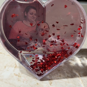 Egyedi fényképes szív alakú hógömb � személyes ajándék pároknak, évfordulóra, Kellékek & szerszámok, Hobby fa alapanyag, Képkeret, Decoupage, transzfer és szalvétatechnika, MESKA