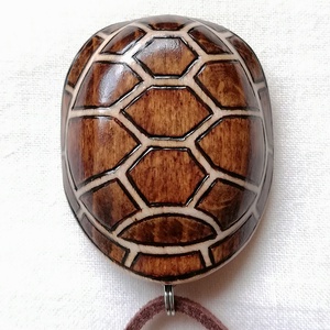 Teknős páncél medál - barna  - ékszer - nyaklánc - medál - Meska.hu