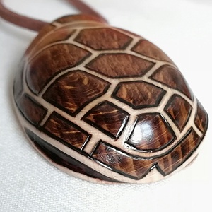Teknős páncél medál - barna  - ékszer - nyaklánc - medál - Meska.hu