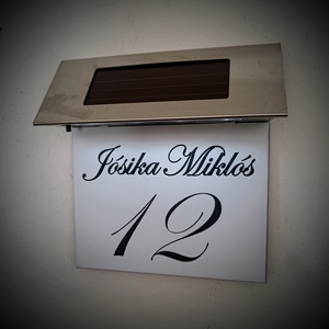 Fehér világitó LED-es napelemes házszám tábla - otthon & életmód - ház & kert - házszám - Meska.hu