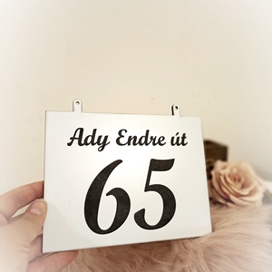 Fehér világitó LED-es napelemes házszám tábla - otthon & életmód - ház & kert - házszám - Meska.hu