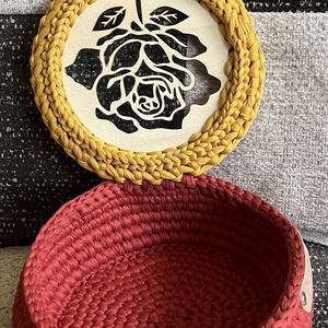 Horgolt fedeles kosárka. - otthon & életmód - tárolás & rendszerezés - tárolókosár - Meska.hu