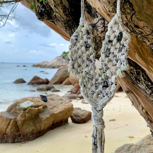 Makramé nyaklánc, Tarka mintás, V minta, Ékszer, Nyaklánc, Bojtos nyaklánc, Csomózás, MESKA