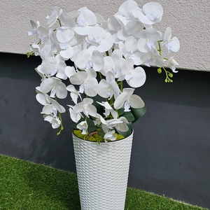 Orchidea műanyag rattan mintájú kaspóban - otthon & életmód - dekoráció - asztal és polc dekoráció - asztaldísz - Meska.hu