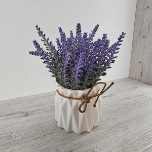 Levendula kerámia kaspóban - otthon & életmód - virágdekoráció - virágdíszek - virágdísz kaspóban - Meska.hu