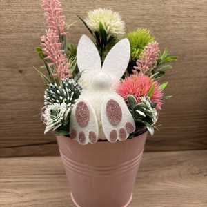 Nyuszi fém kaspóban - ünnepi díszek, dekorációk - húsvéti díszek és dekorációk - húsvéti asztaldíszek - Meska.hu