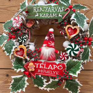 Karácsonyi manós koszorú - karácsony - karácsonyi lakásdekoráció - karácsonyi ajtódíszek - Meska.hu