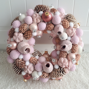 Rózsaszín karácsonyi kopogtató - Meska.hu