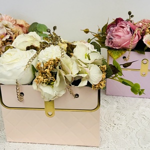 Anyák napi vagy ballagási virág, táska.  - Meska.hu