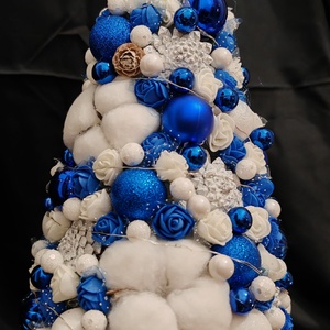 Karácsonyi asztali dísz, Karácsony, Karácsonyi lakásdekoráció, Karácsonyfa, grincsfa, Virágkötés, MESKA