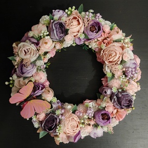 Tavaszi kopogtató rózsaszín-lila virágokkal - Meska.hu