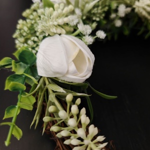 Tavaszi kopogtató fehér tulipánnal - otthon & életmód - dekoráció - ajtó- és ablak dekoráció - ajtódísz & kopogtató - Meska.hu