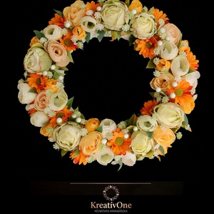 Sárga-világoszöld virágos ajtódísz, Otthon & Életmód, Dekoráció, Ajtó- és ablak dekoráció, Ajtódísz & Kopogtató, Virágkötés, MESKA