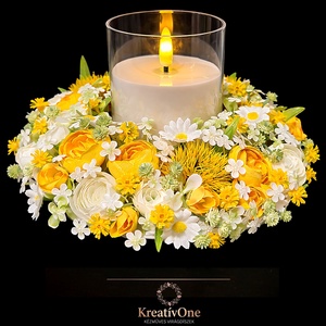 Sárga-fehér virágos tavaszi asztaldísz gyertyával, Otthon & Életmód, Dekoráció, Ajtó- és ablak dekoráció, Ajtódísz & Kopogtató, Virágkötés, MESKA