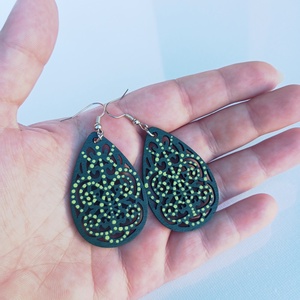 Pontozott fülbevaló  - ékszer - fülbevaló - lógó csepp fülbevaló - Meska.hu Pontozott fülbevaló  - ékszer - fülbevaló - lógó csepp fülbevaló - Meska.hu