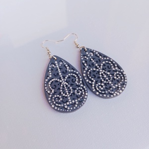 Pontozott fülbevaló  - ékszer - fülbevaló - lógó fülbevaló - Meska.hu