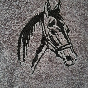 Hímzett törölköző - Meska.hu