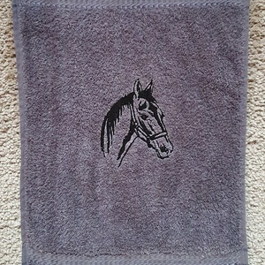 Hímzett törölköző - otthon & életmód - fürdőszoba - törölköző - Meska.hu