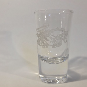 Lovas gravírozott felespohár - otthon & életmód - konyhafelszerelés, tálalás - tálalás - pálinkás poharak, szettek - Meska.hu