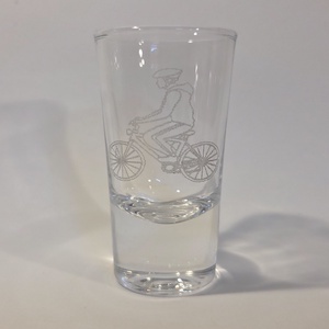 Biciklis gravírozott felespohár, Otthon & Életmód, Konyhafelszerelés, tálalás, Tálalás, Pálinkás poharak, szettek, , MESKA