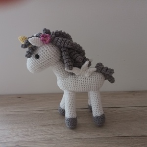 Amigurumi  Unikornis Ezüstös - játék & sport - plüssállat & játékfigura - unikornis - Meska.hu