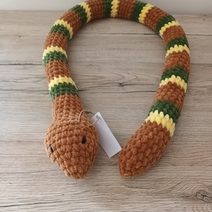 Amigurumi plüss kígyó: Barna - játék & sport - plüssállat & játékfigura - más figura - Meska.hu