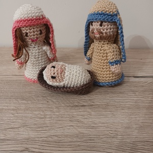 Amigurumi József, Mária és a kis Jézus - kellékek & szerszámok - dekorációs kellékek - figurák - Meska.hu