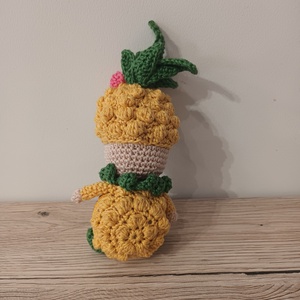 Amigurumi Ani, a horgolt ananász - játék & sport - plüssállat & játékfigura - más figura - Meska.hu